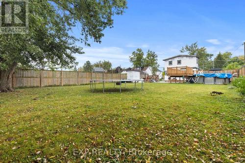 2474 Stevensville Road, Fort Erie (328 - Stevensville), ON - Outdoor With Backyard