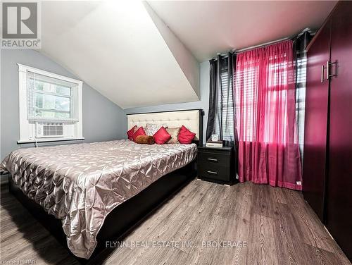 55 ½ Welland Avenue, St. Catharines (451 - Downtown), ON - Indoor Photo Showing Bedroom