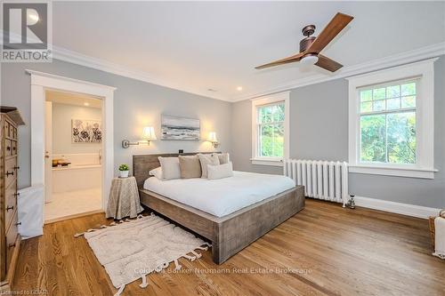 35 Queen Street, Guelph (Central East), ON - Indoor Photo Showing Bedroom