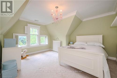 35 Queen Street, Guelph (Central East), ON - Indoor Photo Showing Bedroom