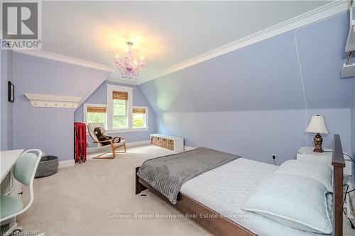 35 Queen Street, Guelph (Central East), ON - Indoor Photo Showing Bedroom