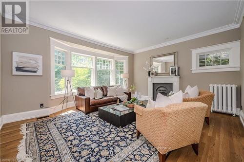 35 Queen Street, Guelph (Central East), ON - Indoor Photo Showing Living Room With Fireplace