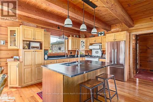 545413 4A Side Road, Grey Highlands, ON - Indoor Photo Showing Kitchen With Double Sink