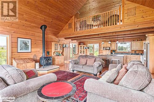 545413 4A Side Road, Grey Highlands, ON - Indoor Photo Showing Living Room