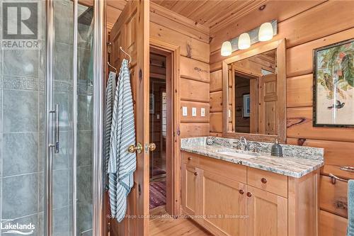 545413 4A Side Road, Grey Highlands, ON - Indoor Photo Showing Bathroom