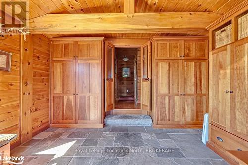 545413 4A Side Road N, Grey Highlands, ON - Indoor Photo Showing Other Room