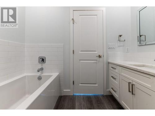 7031 Hillu Road, Prince George, BC - Indoor Photo Showing Bathroom