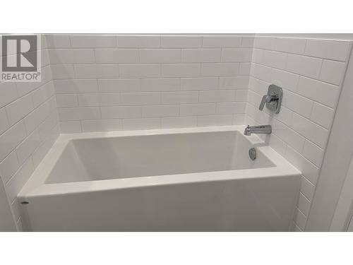 7031 Hillu Road, Prince George, BC - Indoor Photo Showing Bathroom