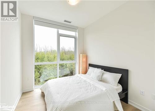 437 - 415 Sea Ray Avenue, Innisfil, ON - Indoor Photo Showing Bedroom