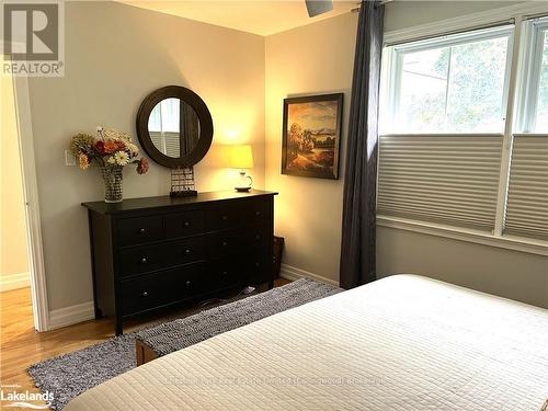 249 Pine Street, Collingwood, ON - Indoor Photo Showing Bedroom