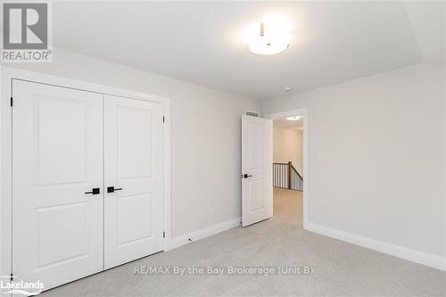 5 Rosanne Circle, Wasaga Beach, ON - Indoor Photo Showing Other Room