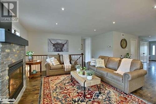 117 Stanley Street, Collingwood, ON - Indoor Photo Showing Living Room With Fireplace