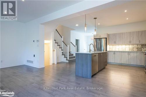 123 Conservation Way, Collingwood, ON - Indoor Photo Showing Kitchen