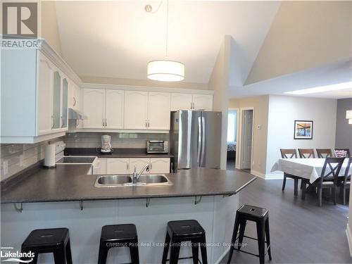 23 Green Briar Drive, Collingwood, ON - Indoor Photo Showing Kitchen With Double Sink