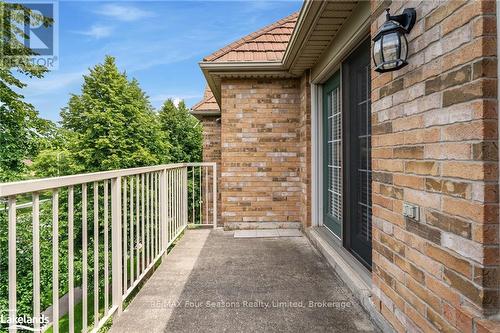 A405 - 216 Plains Road W, Burlington (Bayview), ON - Outdoor With Balcony