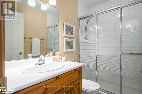 11 Wickens Lane, Blue Mountains (Thornbury), ON - Indoor Photo Showing Bathroom