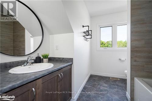 615796 3Rd Line, Blue Mountains (Blue Mountain Resort Area), ON - Indoor Photo Showing Bathroom