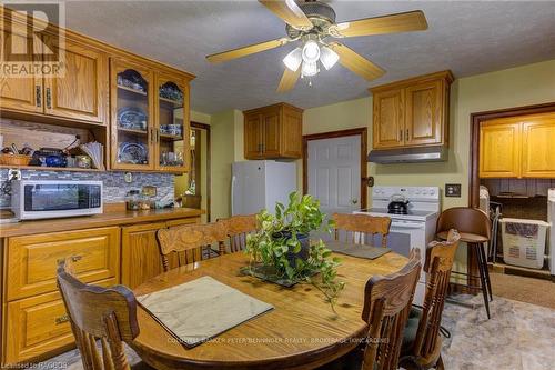 4113 Highway 9, Brockton, ON - Indoor Photo Showing Dining Room