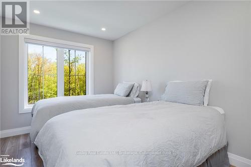 104 Black Willow Crescent, Blue Mountains (Blue Mountain Resort Area), ON - Indoor Photo Showing Bedroom