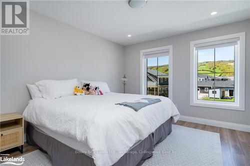 104 Black Willow Crescent, Blue Mountains (Blue Mountain Resort Area), ON - Indoor Photo Showing Bedroom