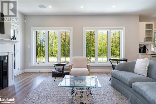 104 Black Willow Crescent, Blue Mountains (Blue Mountain Resort Area), ON - Indoor Photo Showing Living Room With Fireplace