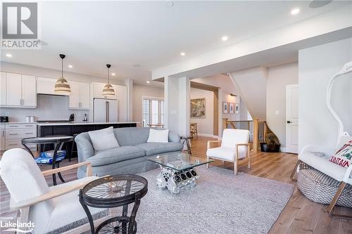 104 Black Willow Crescent, Blue Mountains (Blue Mountain Resort Area), ON - Indoor Photo Showing Living Room