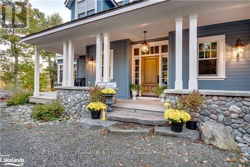 1902 Foxpoint Road, Lake Of Bays (Franklin), ON - Outdoor With Deck Patio Veranda With Facade