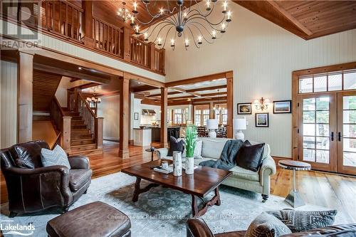 1902 Foxpoint Road, Lake Of Bays (Franklin), ON - Indoor Photo Showing Living Room