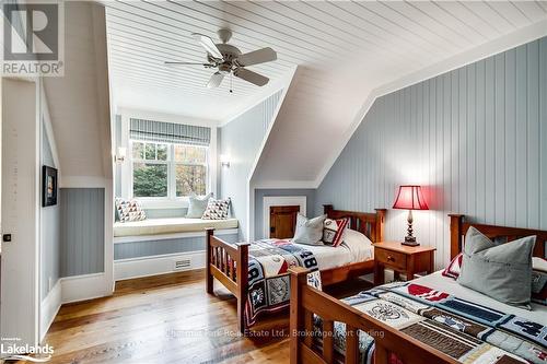 1902 Foxpoint Road, Lake Of Bays (Franklin), ON - Indoor Photo Showing Bedroom