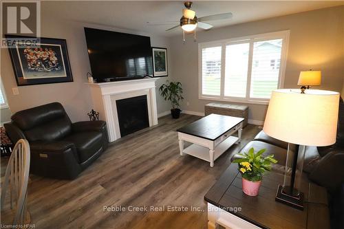 88 Huron Heights Drive, Ashfield-Colborne-Wawanosh (Colborne Twp), ON - Indoor Photo Showing Living Room With Fireplace