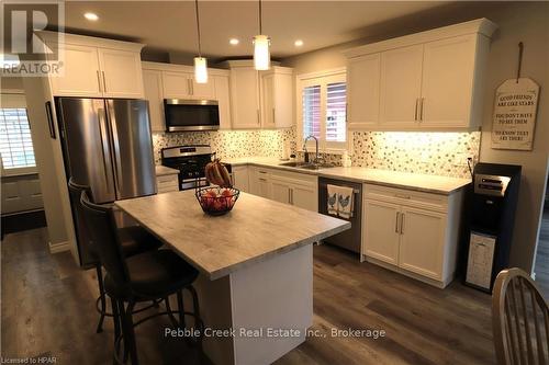 88 Huron Heights Drive, Ashfield-Colborne-Wawanosh (Colborne Twp), ON - Indoor Photo Showing Kitchen