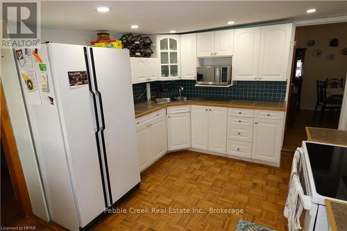 28 Sutton Drive, Ashfield-Colborne-Wawanosh (Colborne Twp), ON - Indoor Photo Showing Kitchen