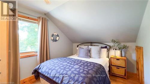 74397 Cardinal Court, Bluewater (Stanley), ON - Indoor Photo Showing Bedroom