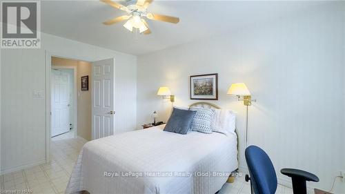 301 Bethune Crescent, Goderich (Goderich (Town)), ON - Indoor Photo Showing Bedroom