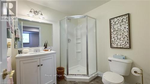 301 Bethune Crescent, Goderich (Goderich (Town)), ON - Indoor Photo Showing Bathroom