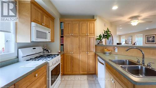 301 Bethune Crescent, Goderich (Goderich Town), ON - Indoor Photo Showing Kitchen With Double Sink