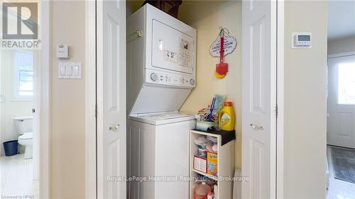 301 Bethune Crescent, Goderich (Goderich (Town)), ON - Indoor Photo Showing Laundry Room