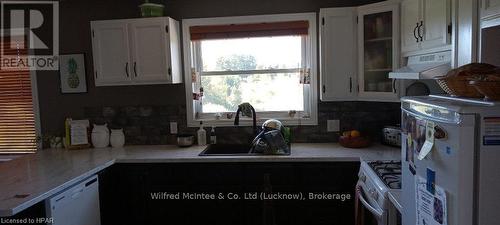 932 Bruce Road 86 Road, Huron-Kinloss, ON - Indoor Photo Showing Kitchen