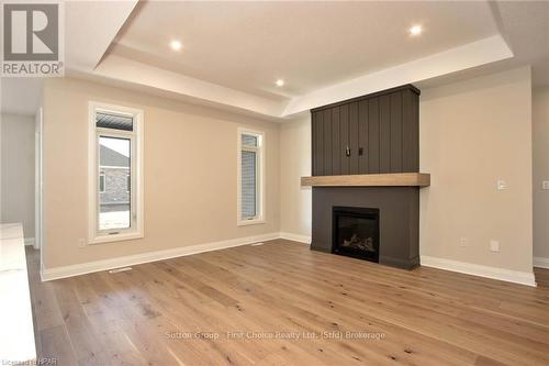 117 Kastner Street, Stratford (Ellice), ON - Indoor Photo Showing Living Room With Fireplace