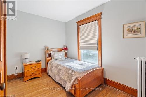 126 Nelson Street E, Goderich (Goderich Town), ON - Indoor Photo Showing Bedroom