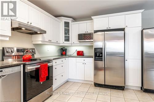 55 Stoneridge Boulevard, St. Marys, ON - Indoor Photo Showing Kitchen