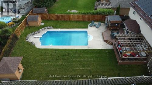 55 Stoneridge Boulevard, St. Marys, ON - Outdoor With In Ground Pool With Deck Patio Veranda With Backyard