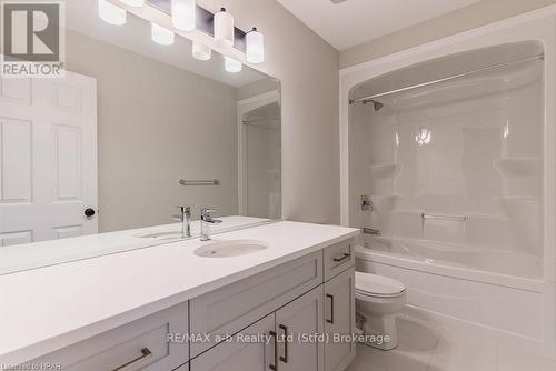 139 Mill Race Crescent, Woolwich, ON - Indoor Photo Showing Bathroom