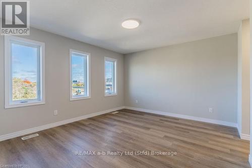 139 Mill Race Crescent, Woolwich, ON - Indoor Photo Showing Other Room