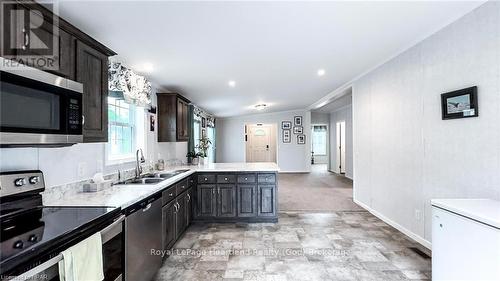 3 Blfs Vw Boulevard, Ashfield-Colborne-Wawanosh (Colborne), ON - Indoor Photo Showing Kitchen With Double Sink