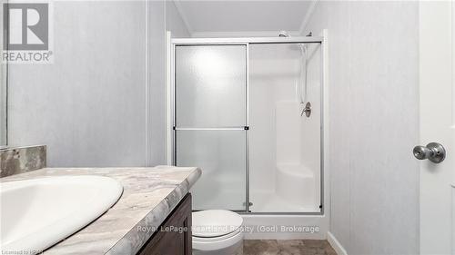 3 Blfs Vw Boulevard, Ashfield-Colborne-Wawanosh (Colborne), ON - Indoor Photo Showing Bathroom