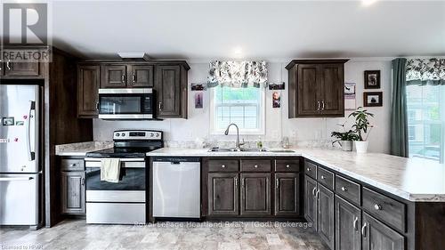 3 Blfs Vw Boulevard, Ashfield-Colborne-Wawanosh (Colborne), ON - Indoor Photo Showing Kitchen With Double Sink