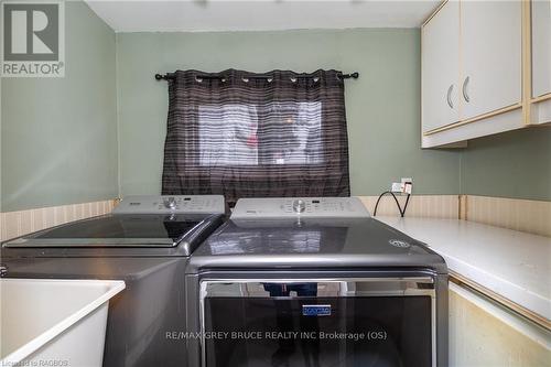 1770 9Th Avenue E, Owen Sound, ON - Indoor Photo Showing Laundry Room