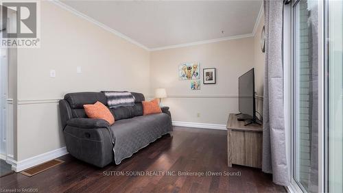 136 6Th Avenue W, Owen Sound, ON - Indoor Photo Showing Other Room