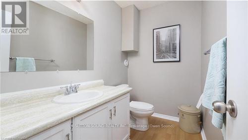 136 6Th Avenue W, Owen Sound, ON - Indoor Photo Showing Bathroom